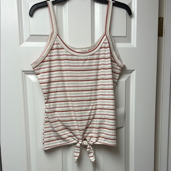 Red and White Tie-Front Camisole - Picture 1 of 1